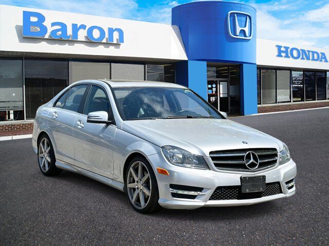 2014 Mercedes-Benz C-Class C300 Luxury