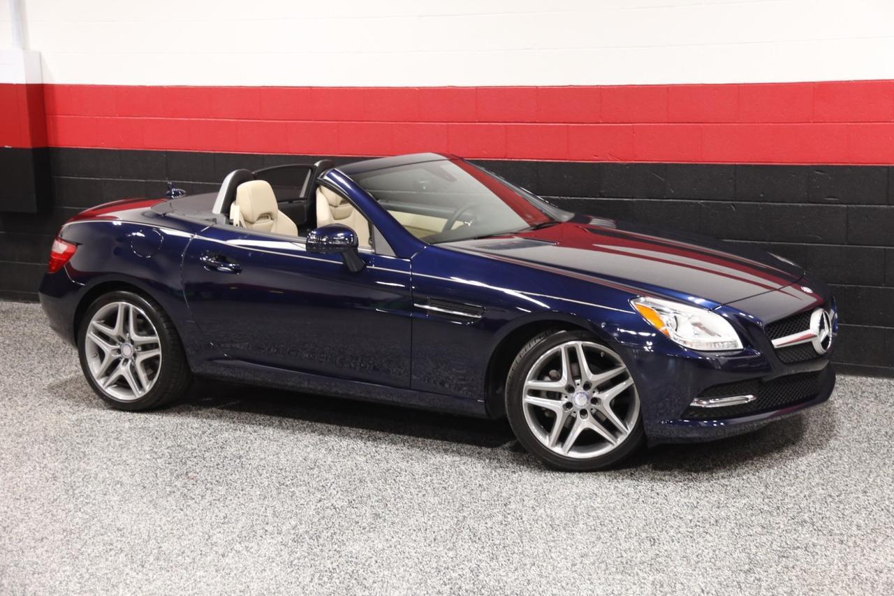 2014 Mercedes-Benz SLK 250 2dr Roadster 2014 Mercedes-Benz SLK 250 2dr Roadster