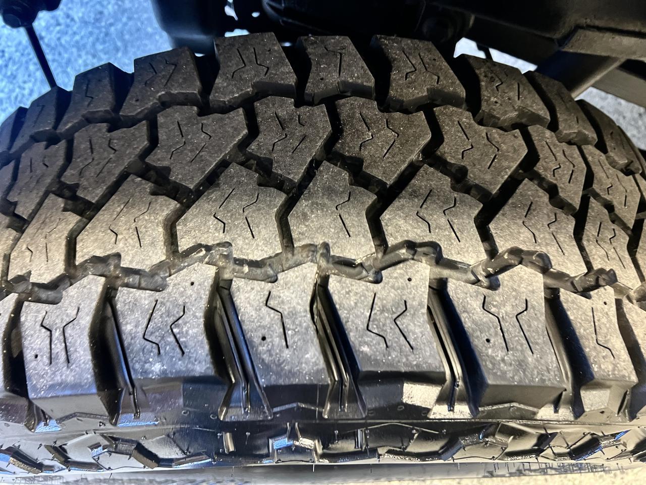 RAM2500 CREW CAB 4X414