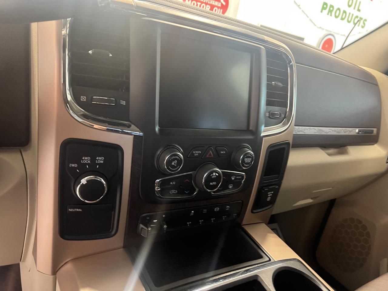 RAM3500 MEGA CAB 4X427