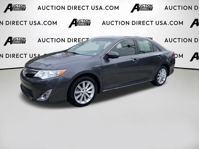 2014 Toyota Camry XLE Hybrid