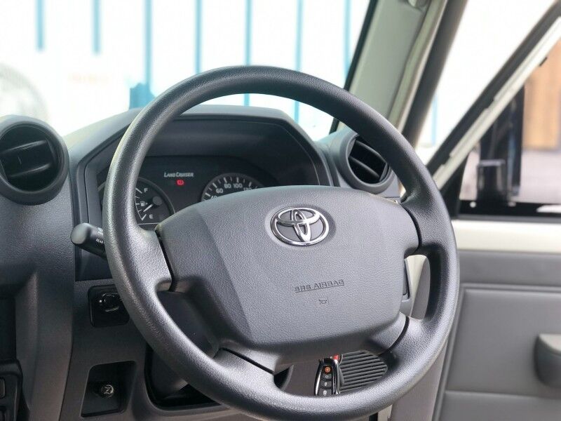 2014 Toyota Landcruiser (4.2L Diesel) Vaitele 2014 Toyota Landcruiser (4.2L Diesel) Vaitele