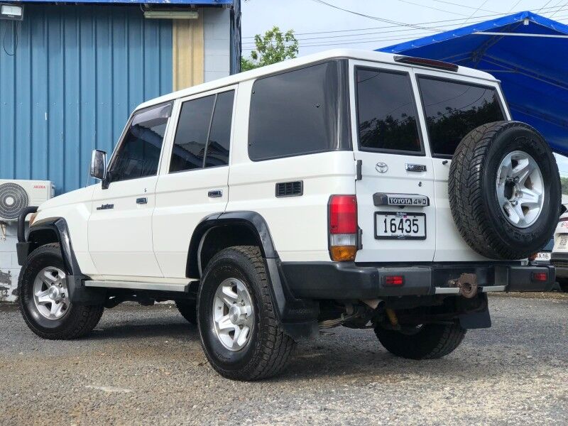 2014 Toyota Landcruiser (4.2L Diesel) Vaitele 2014 Toyota Landcruiser (4.2L Diesel) Vaitele