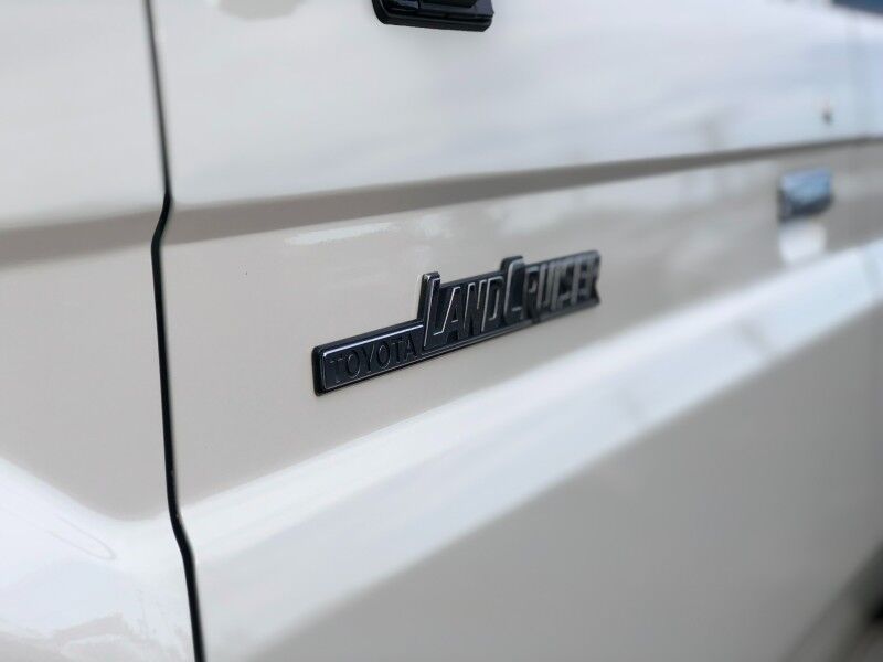 2014 Toyota Landcruiser (4.2L Diesel) Vaitele 2014 Toyota Landcruiser (4.2L Diesel) Vaitele