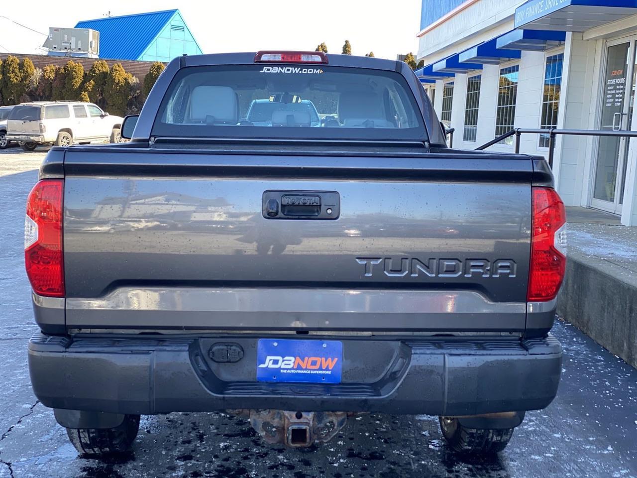 2014 Toyota Tundra 4WD Truck