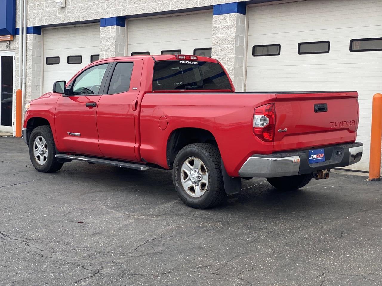 2014 Toyota Tundra 4WD Truck
