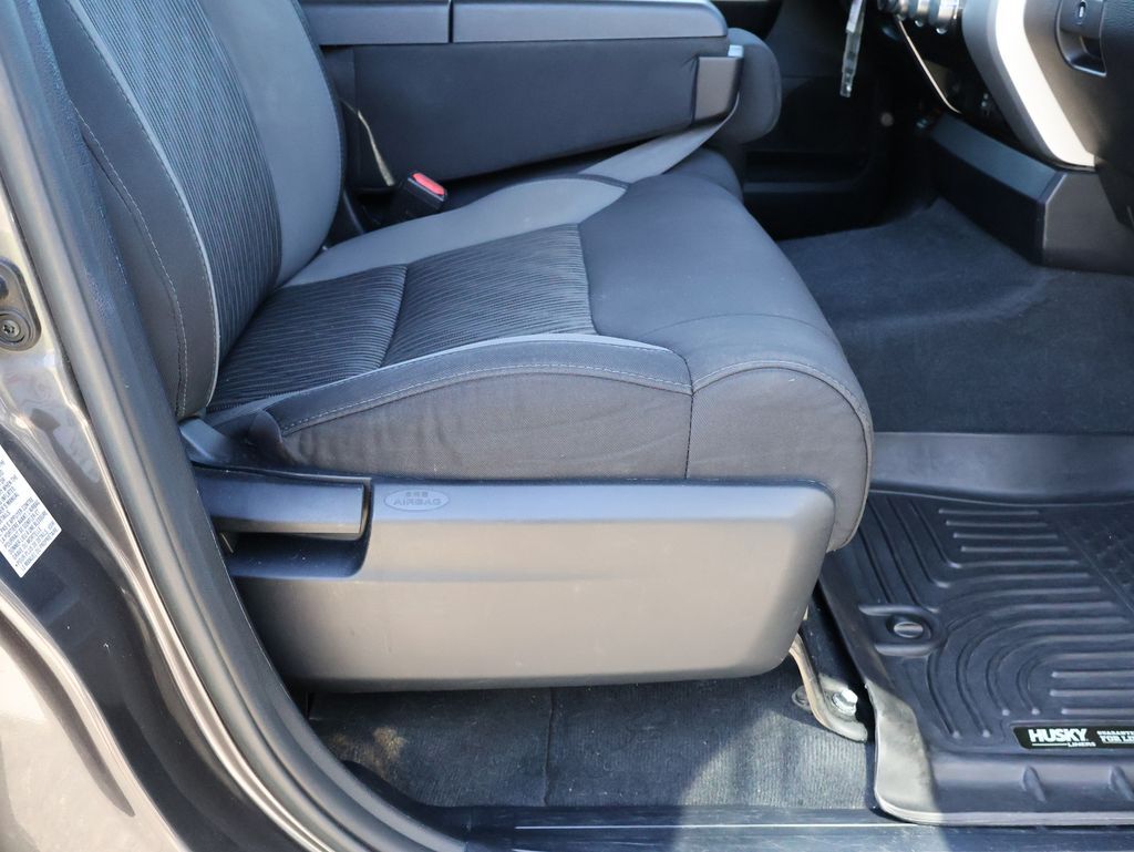 2014 Toyota Tundra SR5