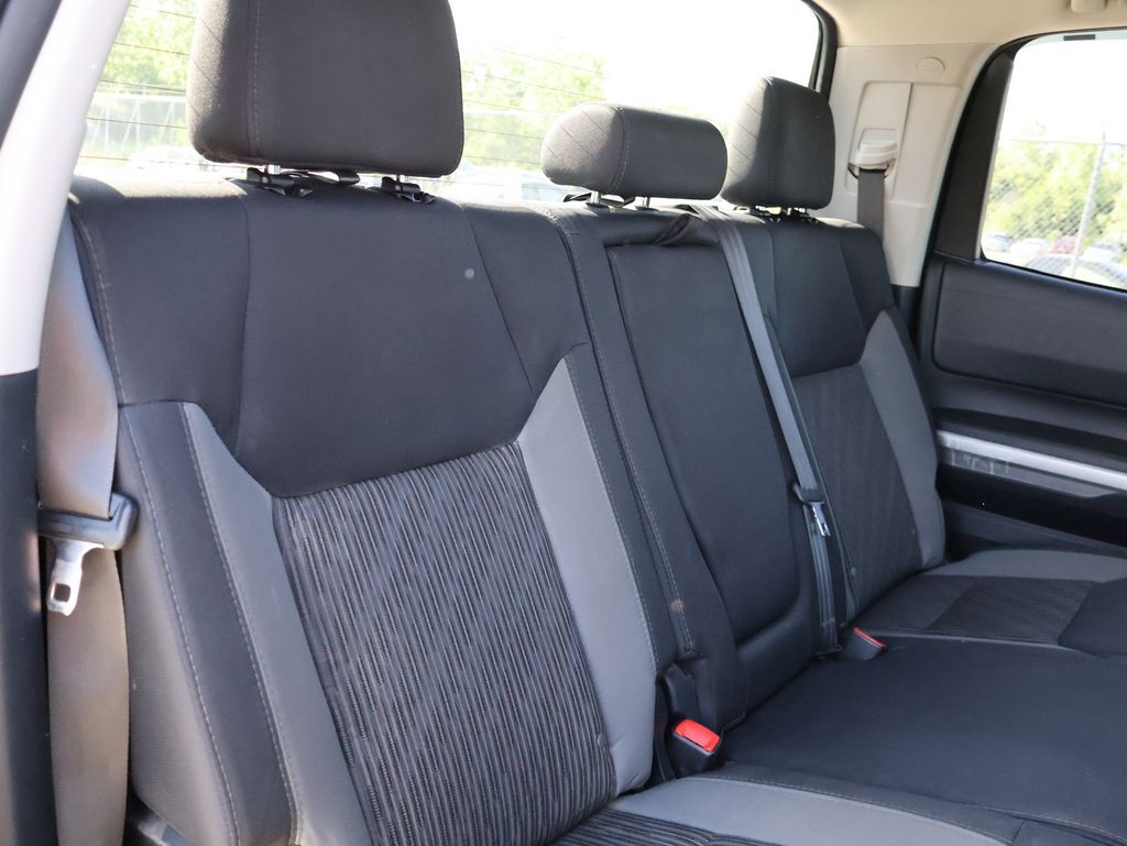 2014 Toyota Tundra SR5