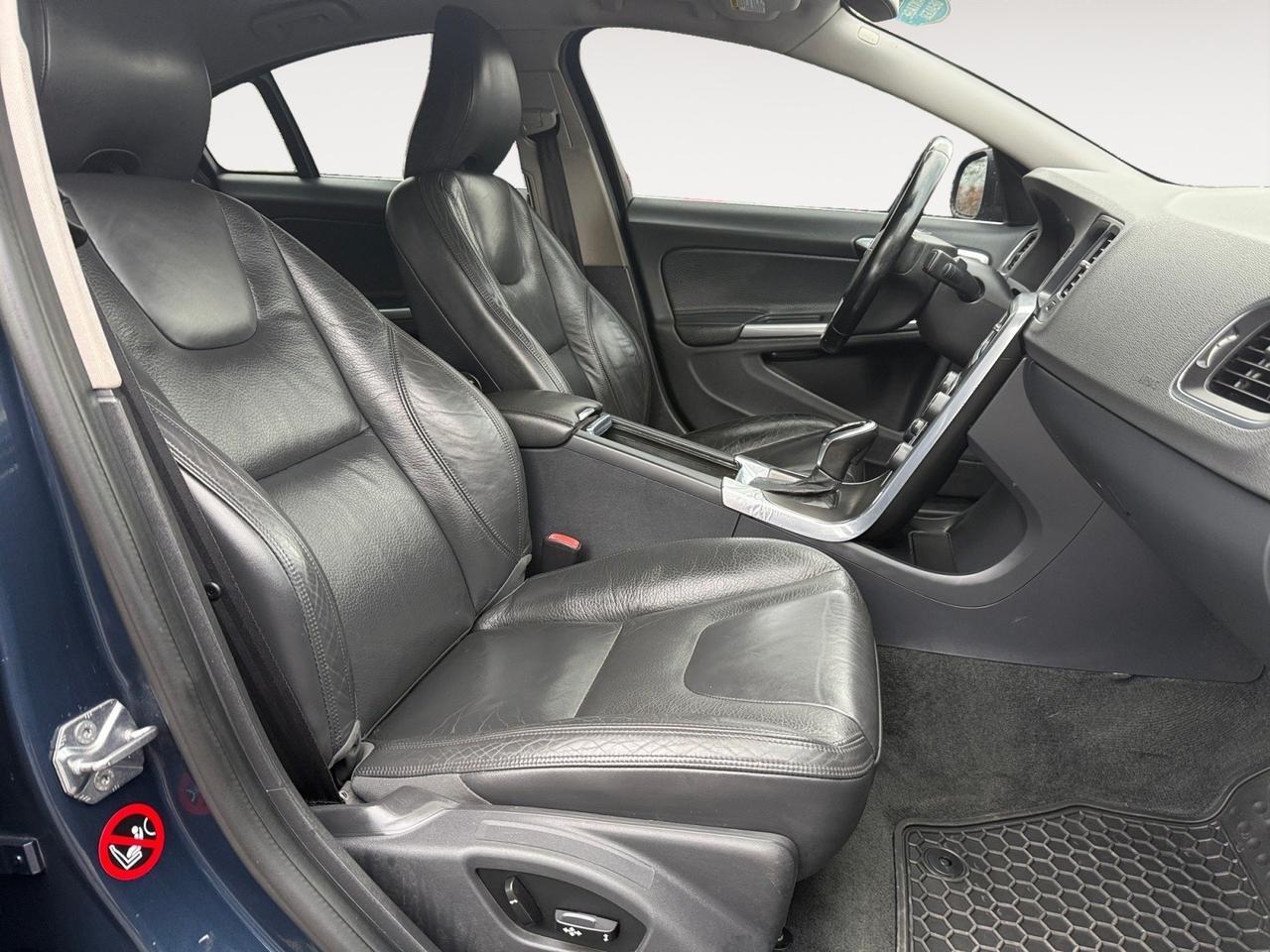 2014 Volvo S60 T5 Premier Plus, HEATED SEATS, SUNROOF, KEYLESS START, POWER MIRRORS, BLUETOOTH, LOW MILES, COME AND TEST DRIVE THIS VOLVO TODAY! Norfolk VA 2014 Volvo S60 T5 Premier Plus, HEATED SEATS, SUNROOF, KEYLESS START, POWER MIRRORS, BLUETOOTH, LOW MILES, COME AND TEST DRIVE THIS VOLVO TODAY! Norfolk VA