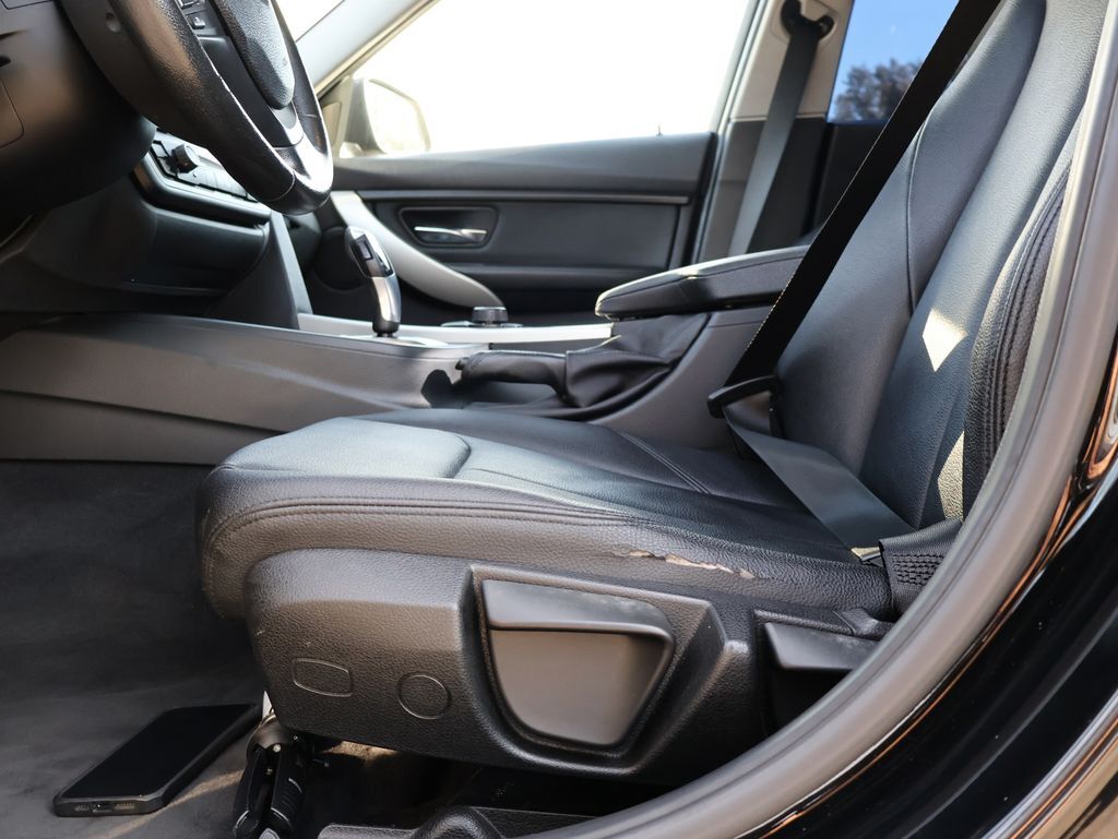 2015 BMW 3 Series 320i