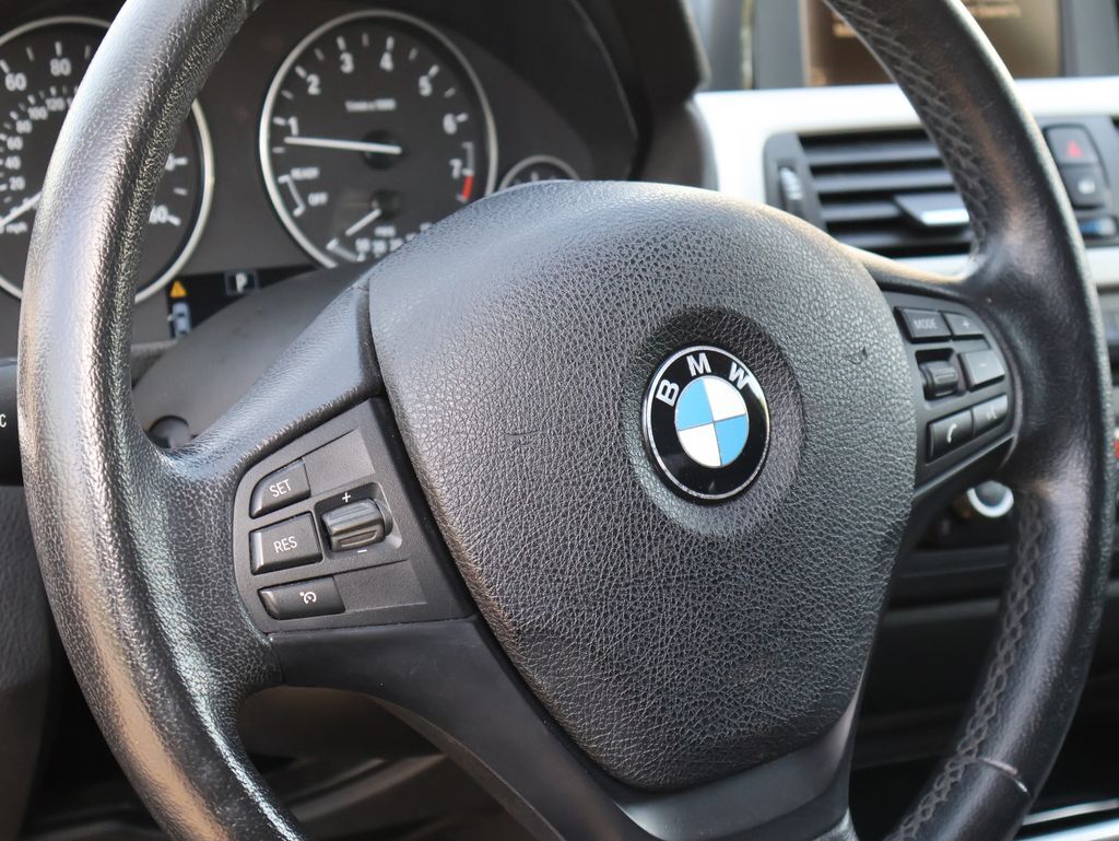 2015 BMW 3 Series 320i