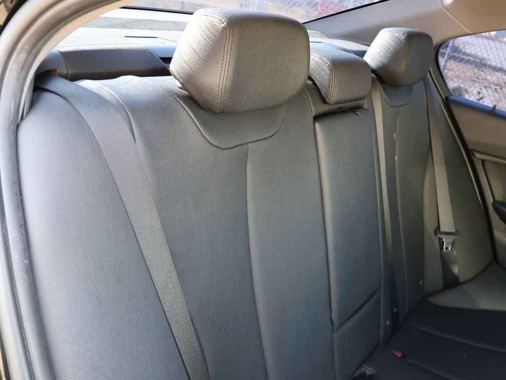 2015 BMW 3 Series 320i