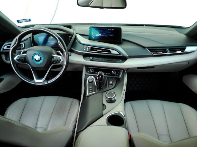 2015 BMW i8 Base 2015 BMW i8 Base