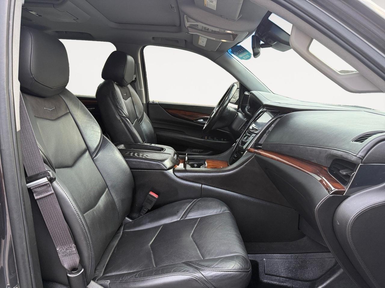 2015 Cadillac Escalade Premium, HEATED AND VENTILATED SEATS, HEATED REAR SEATS, POWER RUNNING BOARDS, SUNROOF, BOSE SPEAKERS, ALL WEATHER FLOOR MATS, CAPTAINS CHAIRS, 3RD ROW, REMOTE START, POWER FOLDING MIRRORS, THE PERFECT FAMILY VEHICLE! Norfolk VA 2015 Cadillac Escalade Premium, HEATED AND VENTILATED SEATS, HEATED REAR SEATS, POWER RUNNING BOARDS, SUNROOF, BOSE SPEAKERS, ALL WEATHER FLOOR MATS, CAPTAINS CHAIRS, 3RD ROW, REMOTE START, POWER FOLDING MIRRORS, THE PERFECT FAMILY VEHICLE! Norfolk VA