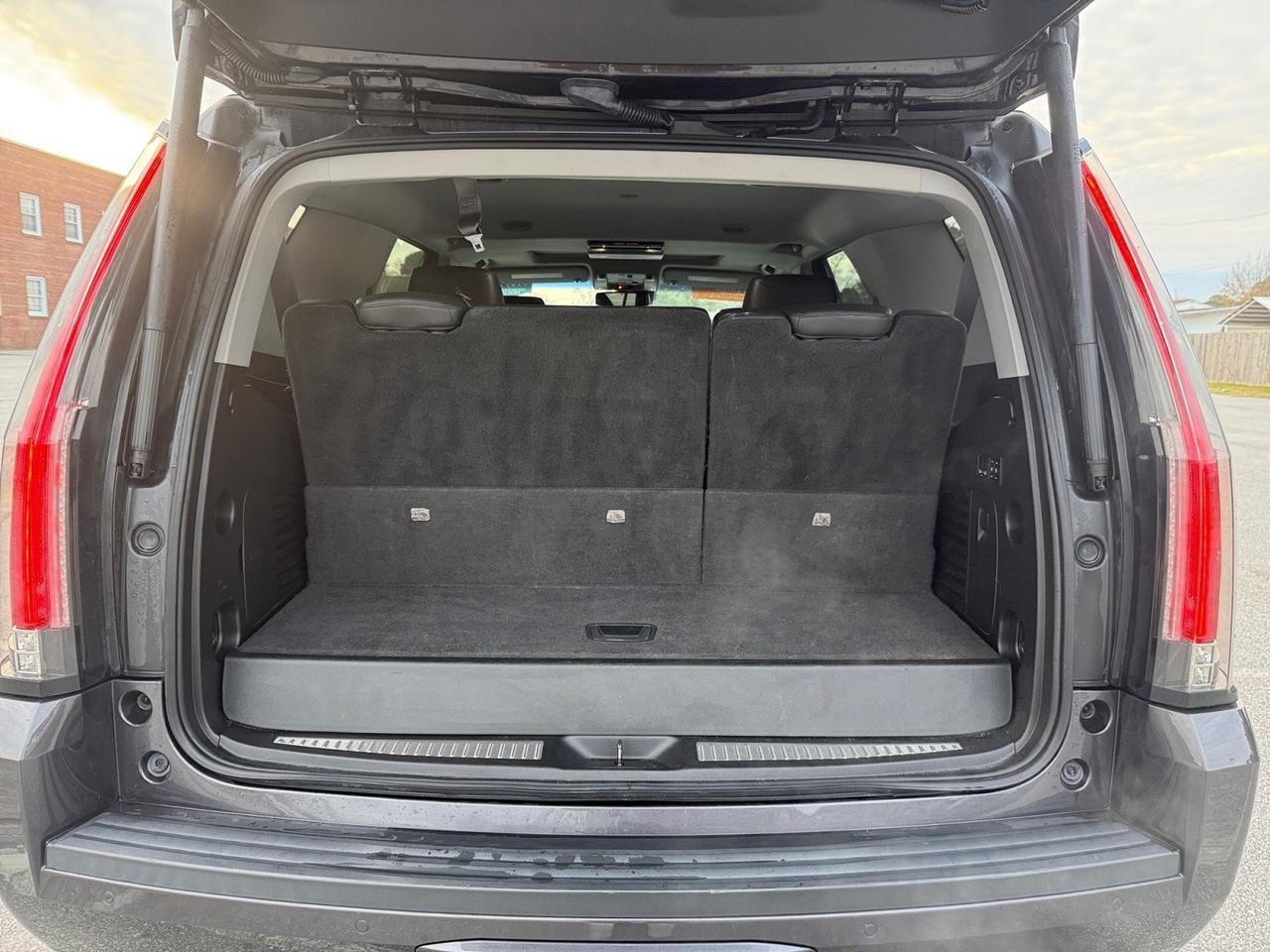 2015 Cadillac Escalade Premium, HEATED AND VENTILATED SEATS, HEATED REAR SEATS, POWER RUNNING BOARDS, SUNROOF, BOSE SPEAKERS, ALL WEATHER FLOOR MATS, CAPTAINS CHAIRS, 3RD ROW, REMOTE START, POWER FOLDING MIRRORS, THE PERFECT FAMILY VEHICLE! Norfolk VA 2015 Cadillac Escalade Premium, HEATED AND VENTILATED SEATS, HEATED REAR SEATS, POWER RUNNING BOARDS, SUNROOF, BOSE SPEAKERS, ALL WEATHER FLOOR MATS, CAPTAINS CHAIRS, 3RD ROW, REMOTE START, POWER FOLDING MIRRORS, THE PERFECT FAMILY VEHICLE! Norfolk VA