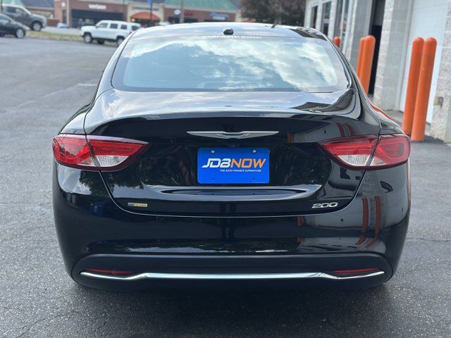 2015 Chrysler 200