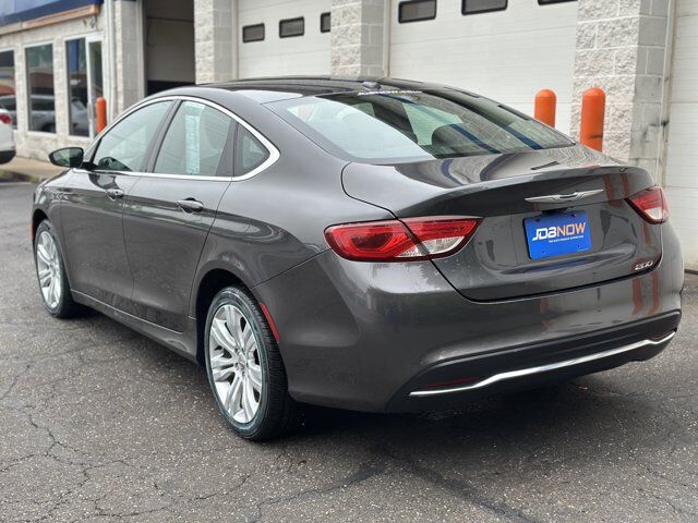2015 Chrysler 200