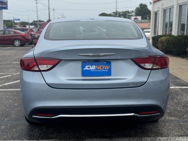 2015 Chrysler 200