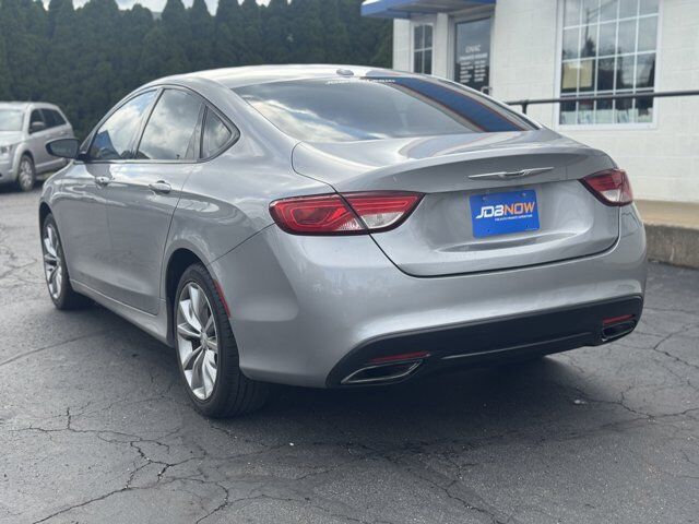 2015 Chrysler 200