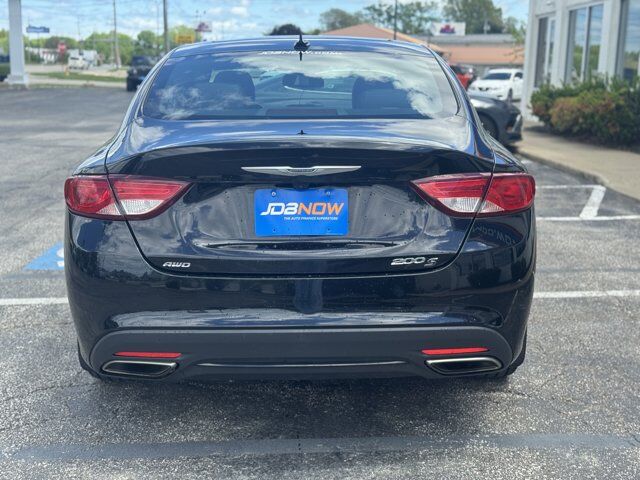 2015 Chrysler 200