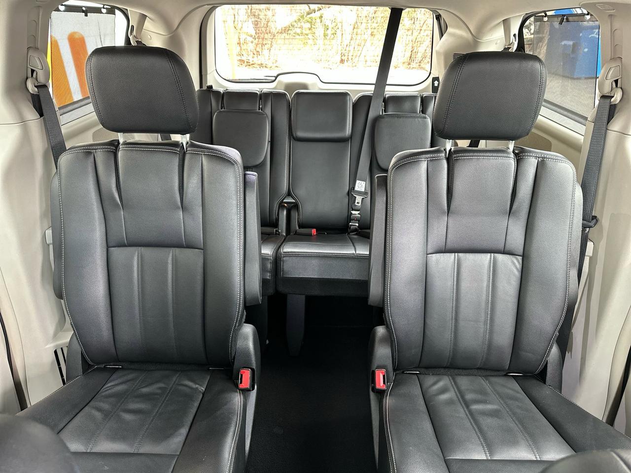 2015 Chrysler Town & Country