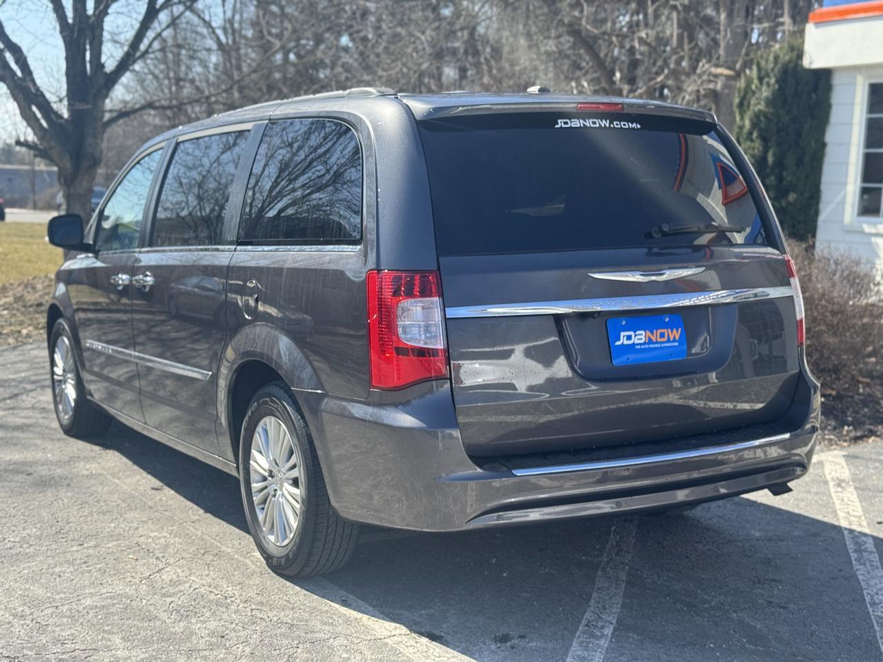 2015 Chrysler Town & Country