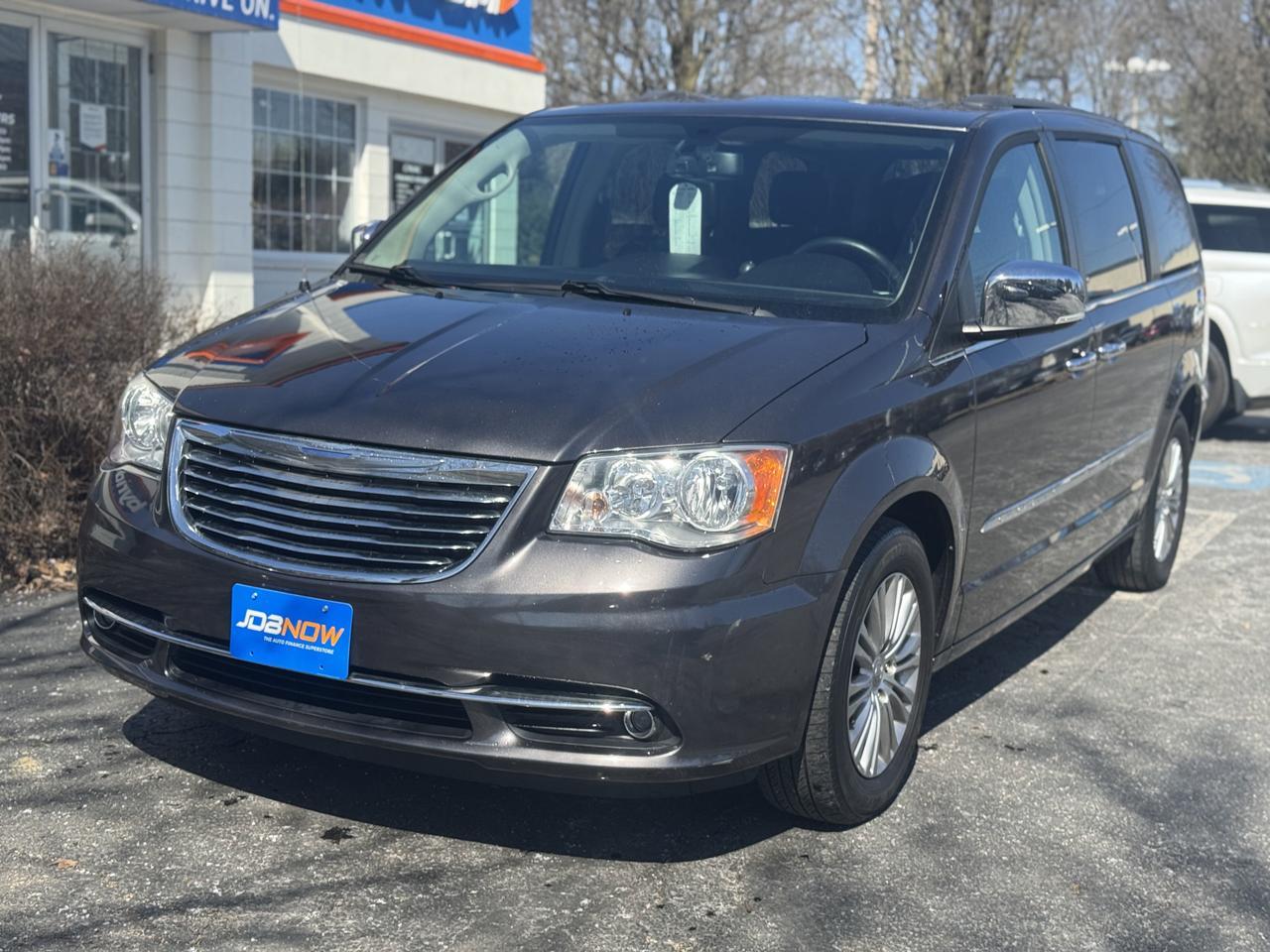 2015 Chrysler Town & Country