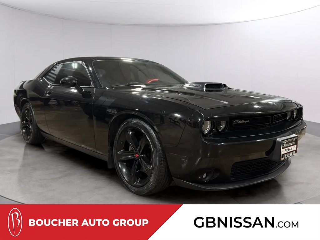 2015 Dodge Challenger R/T Shaker