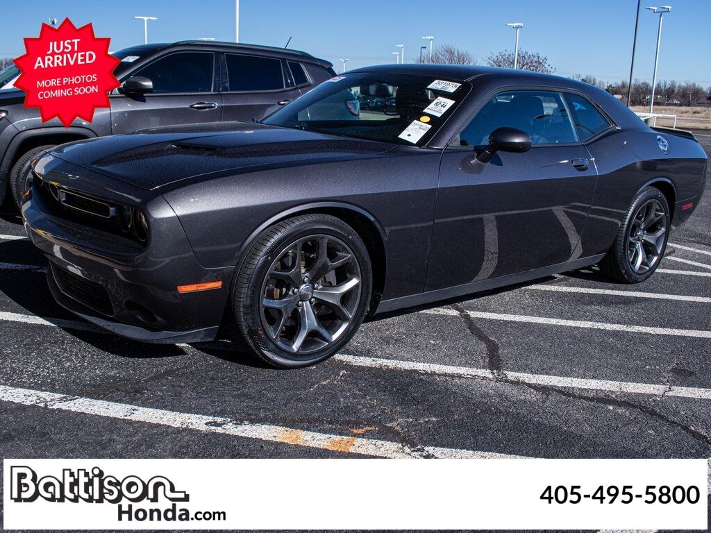 2015 Dodge Challenger SXT