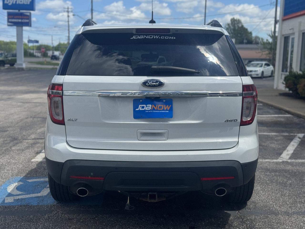2015 Ford Explorer