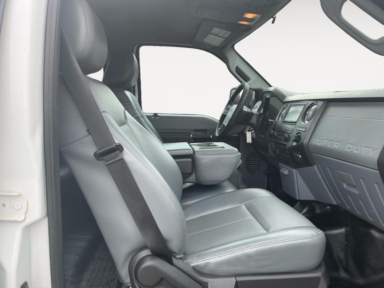2015 Ford Super Duty F-250 SRW XL 4X4 DIESEL, BLUETOOTH, BED LINER, TOW PACKAGE, BACKUP CAMERA, KEYLESS ENTRY, FOG LAMPS, TOW HOOKS, USB, AUX, CLEAN CARFAX! Norfolk VA 2015 Ford Super Duty F-250 SRW XL 4X4 DIESEL, BLUETOOTH, BED LINER, TOW PACKAGE, BACKUP CAMERA, KEYLESS ENTRY, FOG LAMPS, TOW HOOKS, USB, AUX, CLEAN CARFAX! Norfolk VA