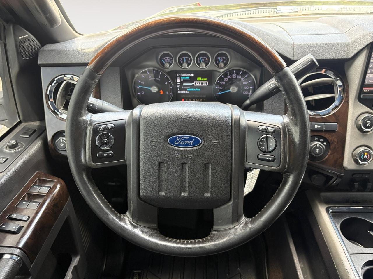 2015 Ford Super Duty F-350 SRW Platinum, TOW PACKAGE WITH BRAKE CONTROL, TAILGATE STEP, HEATED & VENTILATED SEATS, NAVIGATION, POWER SLIDE MOONROOF, REMOTE START, CLEAN CARFAX, LOW MILES, GO SUPER DUTY, SUPER BIG IN THIS F350! Virginia Beach VA 2015 Ford Super Duty F-350 SRW Platinum, TOW PACKAGE WITH BRAKE CONTROL, TAILGATE STEP, HEATED & VENTILATED SEATS, NAVIGATION, POWER SLIDE MOONROOF, REMOTE START, CLEAN CARFAX, LOW MILES, GO SUPER DUTY, SUPER BIG IN THIS F350! Virginia Beach VA