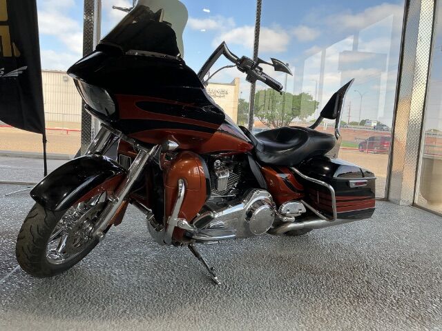 2015 Harley-Davidson FLT -