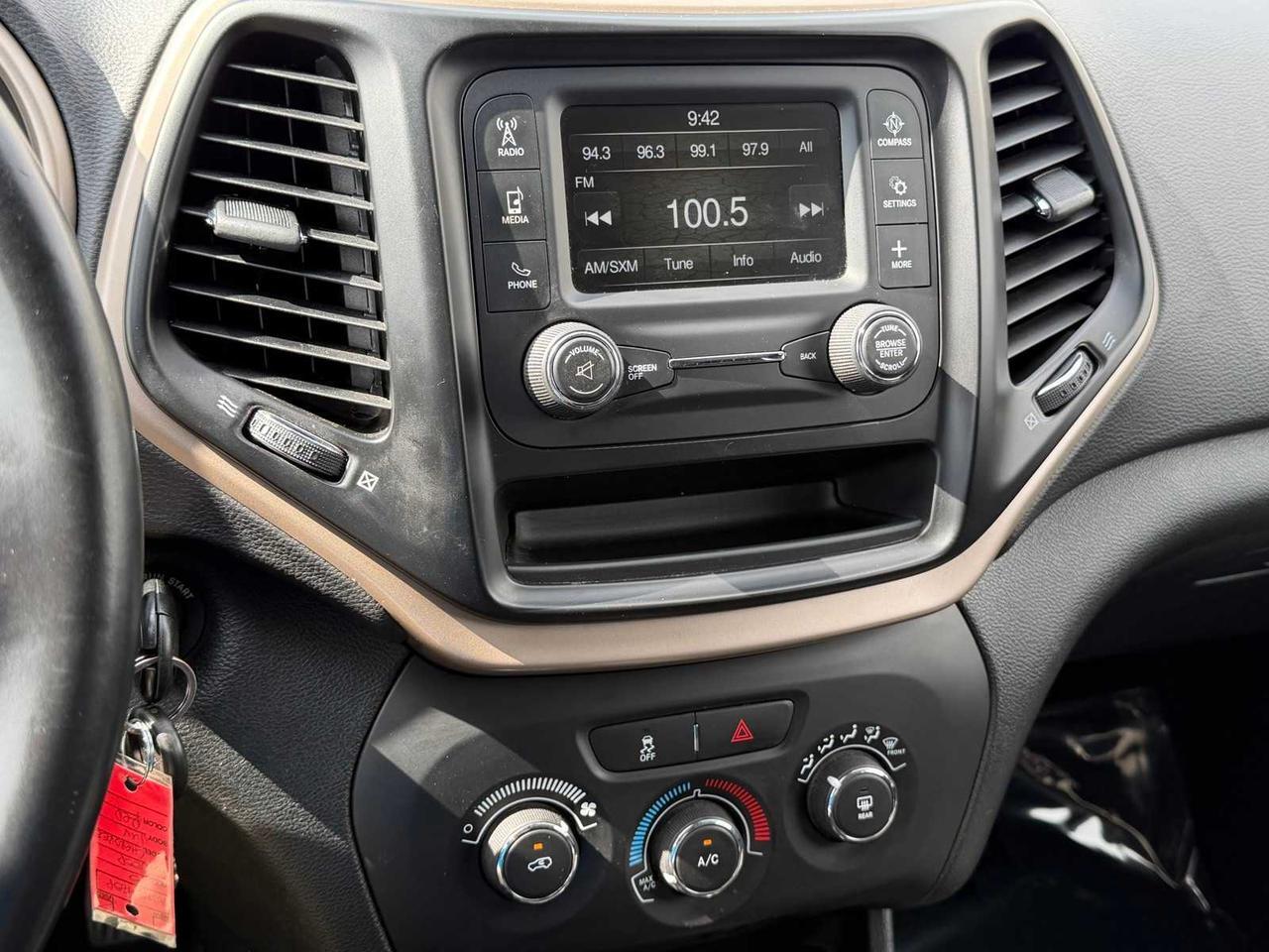 2015 Jeep Cherokee Sport Irving TX 2015 Jeep Cherokee Sport Irving TX