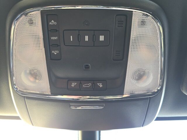 2015 Jeep Grand Cherokee Altitude Watertown SD 2015 Jeep Grand Cherokee Altitude Watertown SD