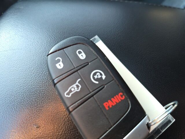 2015 Jeep Grand Cherokee Altitude Watertown SD 2015 Jeep Grand Cherokee Altitude Watertown SD