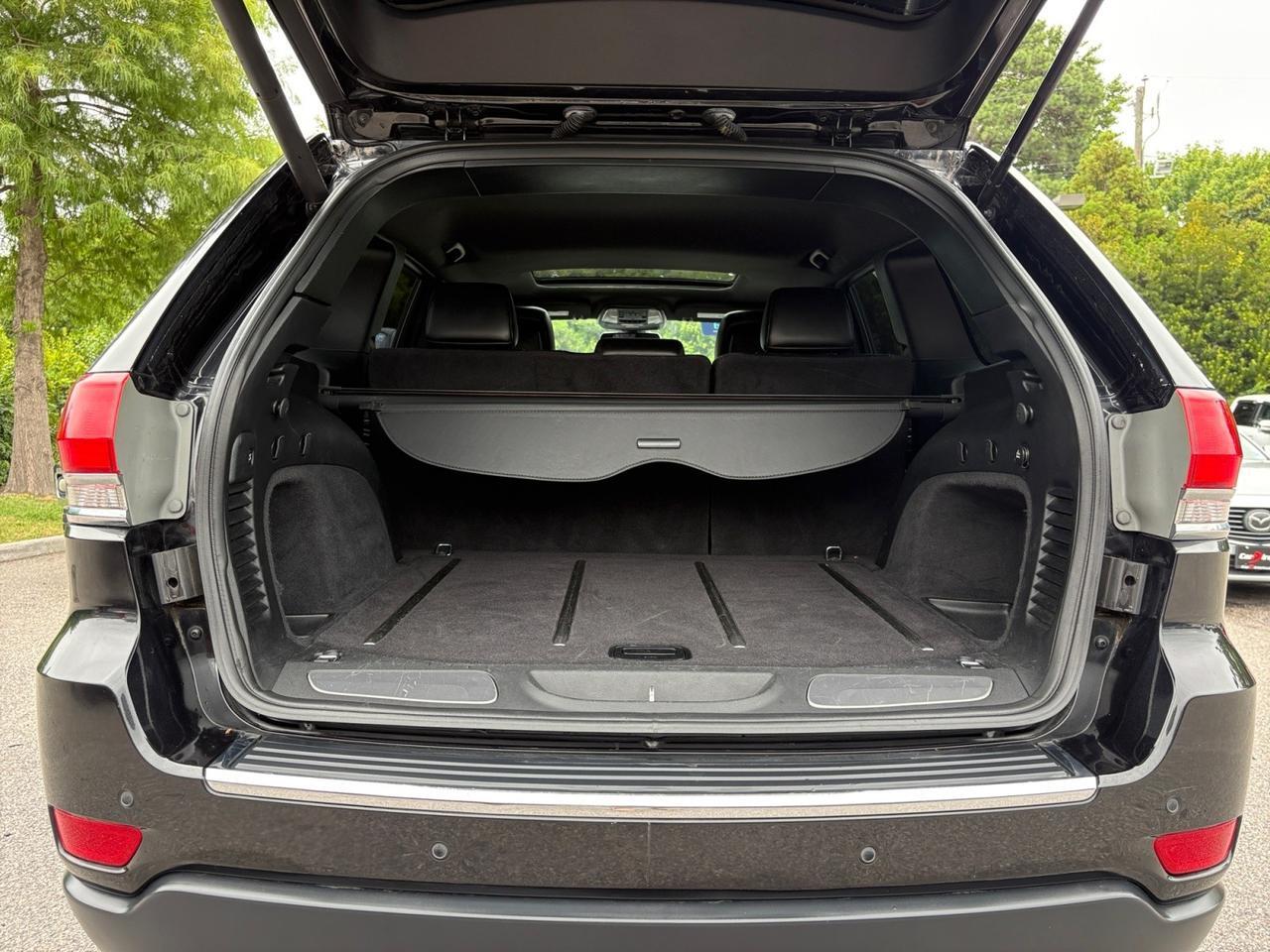 2015 Jeep Grand Cherokee Limited, POWER LIFTGATE, BACKUP CAMERA, PARKING SENSORS, BLIND SPOT ALERT, LANE KEEP ASSIST, HEATED FRONT & REAR SEATS, DRIVE MODES, PADDLE SHIFTERS, SUNROOF, WIFI COMPATIBLE, CLEAN CARFAX, GO GRAND IN THIS GRAND CHEROKEE! Virginia Beach VA 2015 Jeep Grand Cherokee Limited, POWER LIFTGATE, BACKUP CAMERA, PARKING SENSORS, BLIND SPOT ALERT, LANE KEEP ASSIST, HEATED FRONT & REAR SEATS, DRIVE MODES, PADDLE SHIFTERS, SUNROOF, WIFI COMPATIBLE, CLEAN CARFAX, GO GRAND IN THIS GRAND CHEROKEE! Virginia Beach VA