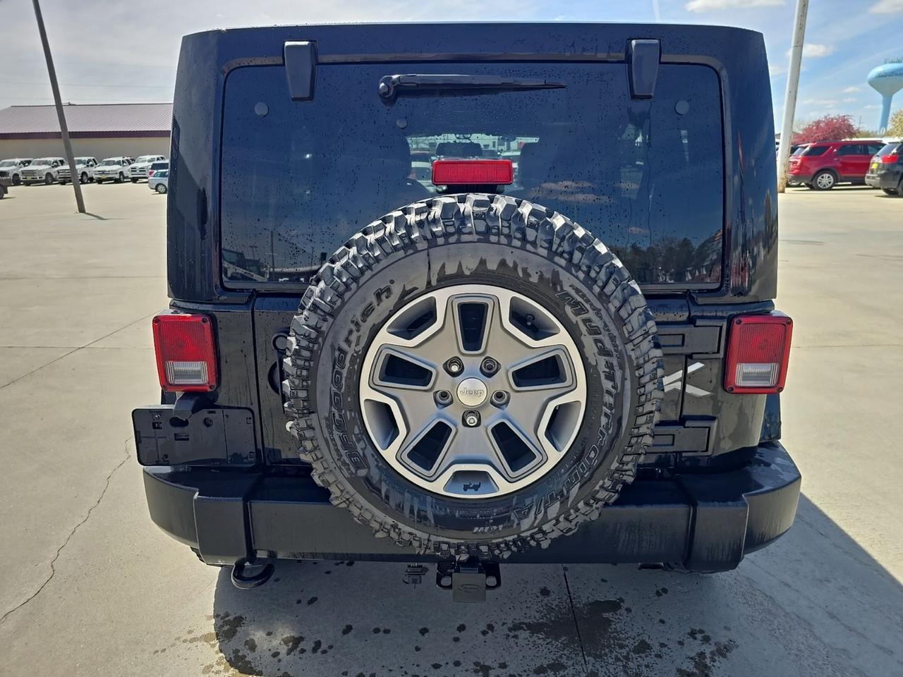 2015 Jeep Wrangler Unlimited Sahara Watertown SD 2015 Jeep Wrangler Unlimited Sahara Watertown SD