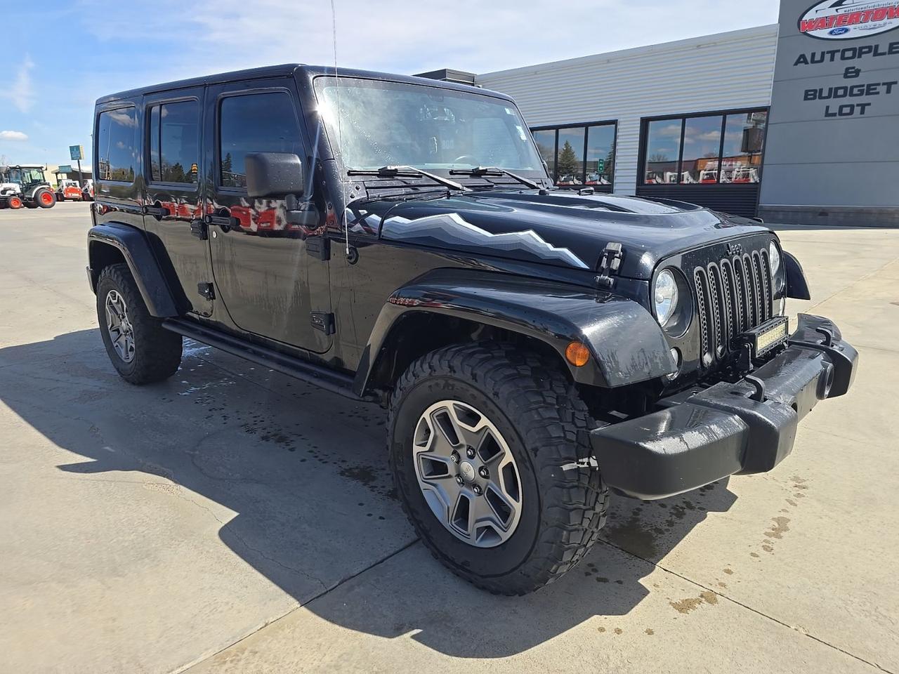 2015 Jeep Wrangler Unlimited Sahara Watertown SD 2015 Jeep Wrangler Unlimited Sahara Watertown SD