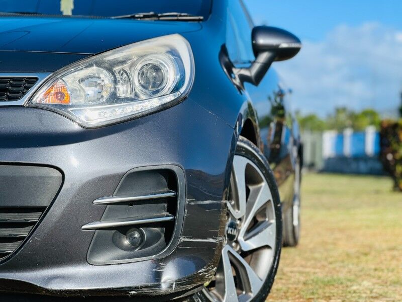 2015 Kia RIO (1.4L Petrol) Vaitele 2015 Kia RIO (1.4L Petrol) Vaitele
