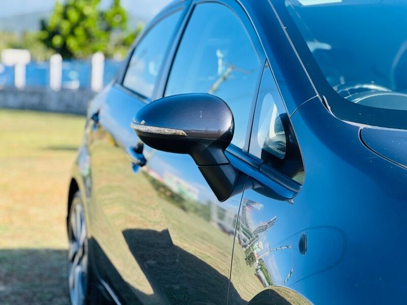 2015 Kia RIO (1.4L Petrol) Vaitele 2015 Kia RIO (1.4L Petrol) Vaitele
