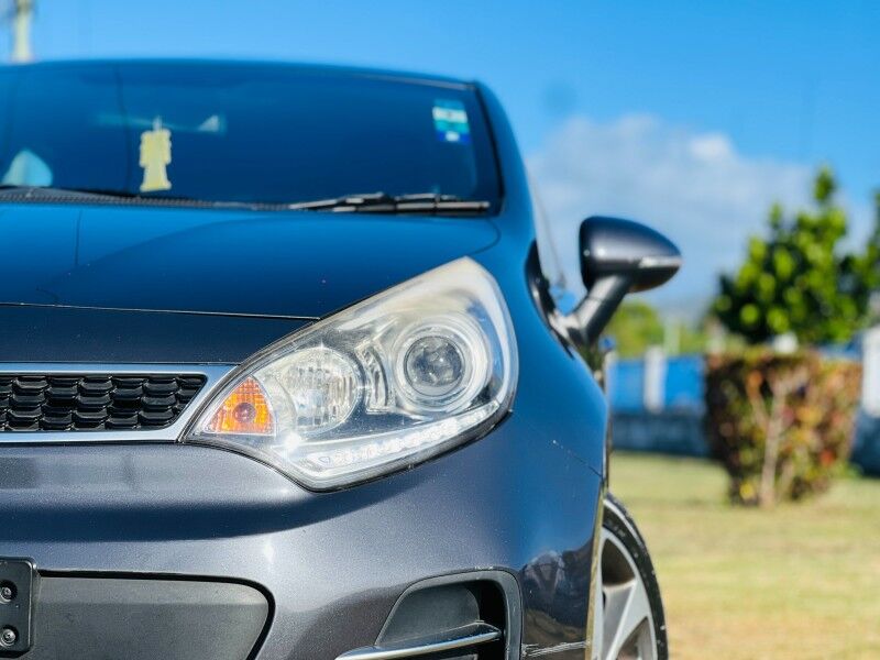 2015 Kia RIO (1.4L Petrol) Vaitele 2015 Kia RIO (1.4L Petrol) Vaitele
