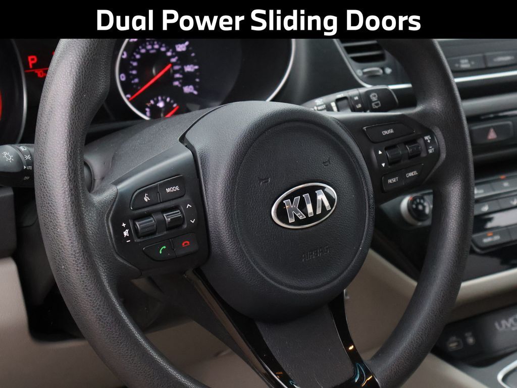 2015 Kia Sedona LX