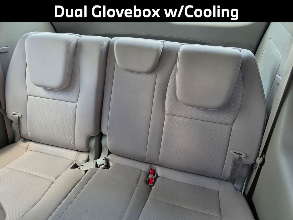 2015 Kia Sedona LX