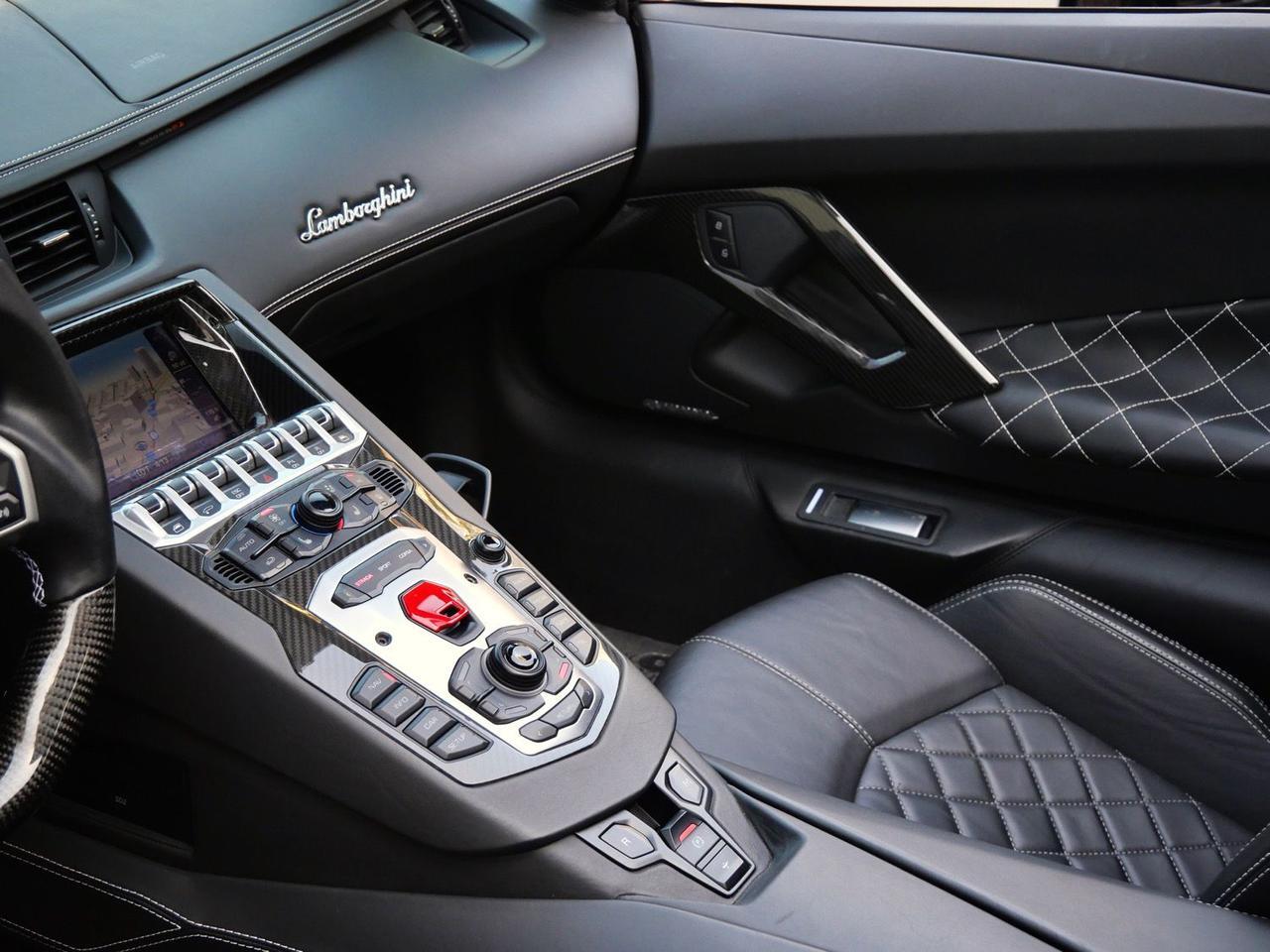 2015 Lamborghini Aventador Roadster LP700-4 LP700-4 Lawrence KS
