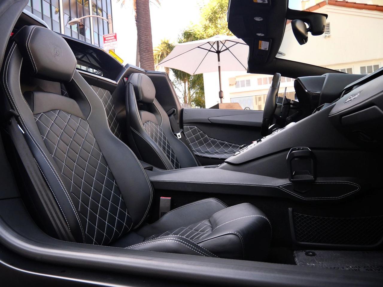 2015 Lamborghini Aventador Roadster LP700-4 LP700-4 Lawrence KS