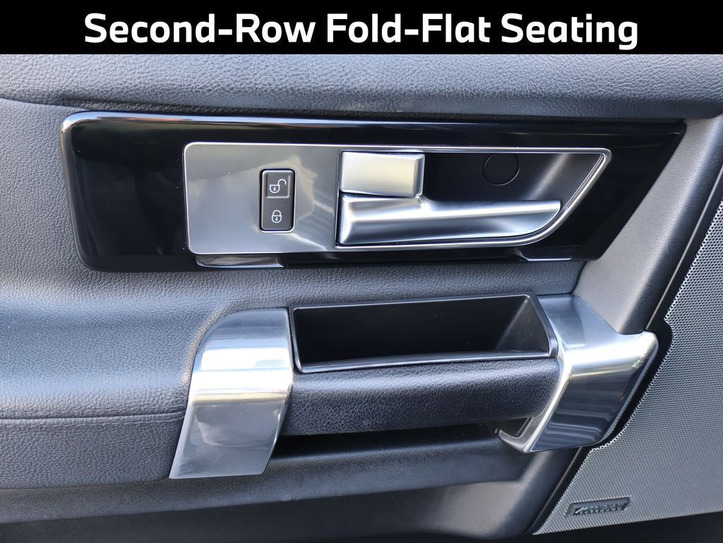 2015 Land Rover LR4 Base