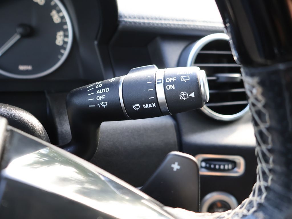 2015 Land Rover LR4 Base