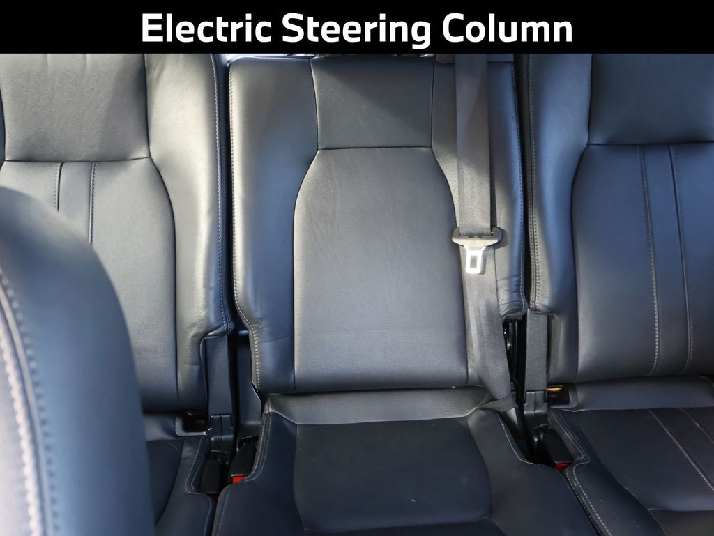 2015 Land Rover LR4 Base