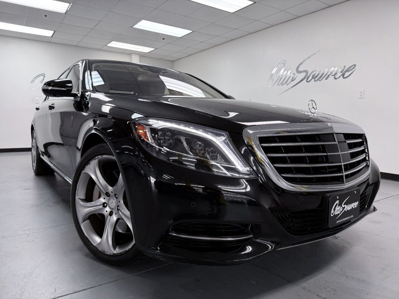 2015 Mercedes-Benz S-Class S 550 2015 Mercedes-Benz S-Class S 550